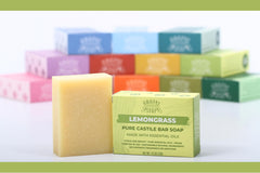 Adams Handmade Soap: ingredientes orgánicos y comercio justo en la etiqueta.