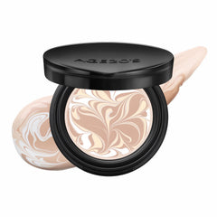 AGE 20's Signature Essence Pact mini, caja compacta ideal para retoques diarios.