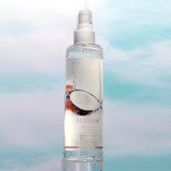 Aluram spray texturizante para cabellos, bruma suave que define con movimiento.