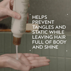 Aveda Rosemary Mint Weightless Conditioner brinda brillo y cuerpo al cabello