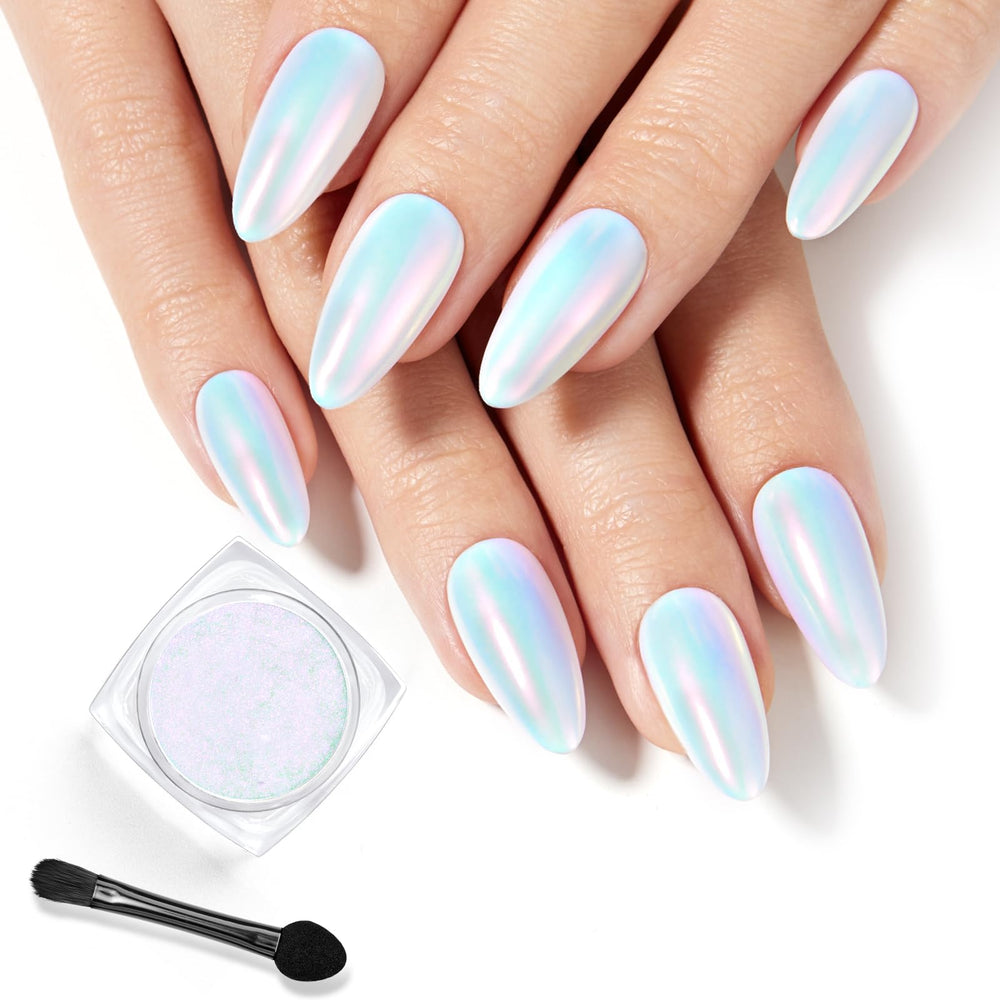 Beetles polvo cromo aurora espejado en uñas de gel para brillo intenso.