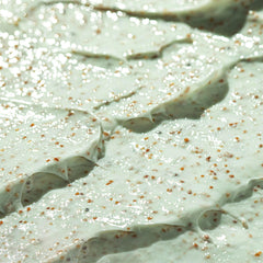 Berlaney hidratante con aceite de coco aporta suavidad a la piel.