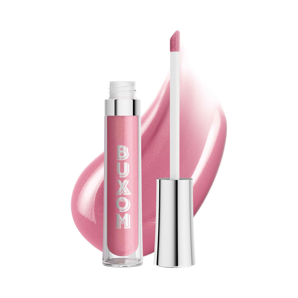 Buxom Sophia: volumen labial visible tras una pasada.