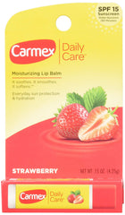 Carmex Balsamo labial fresa, juego de tres para uso diario.