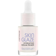 Aplicación de Skin Glaze Primer, base radiante y duradera