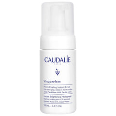 Caudalie Vinoperfect espuma micropeel ilumina la piel al instante tras cada lavado.