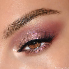 ColourPop After Hours acabado metalizado para luces y sombras en looks nocturnos