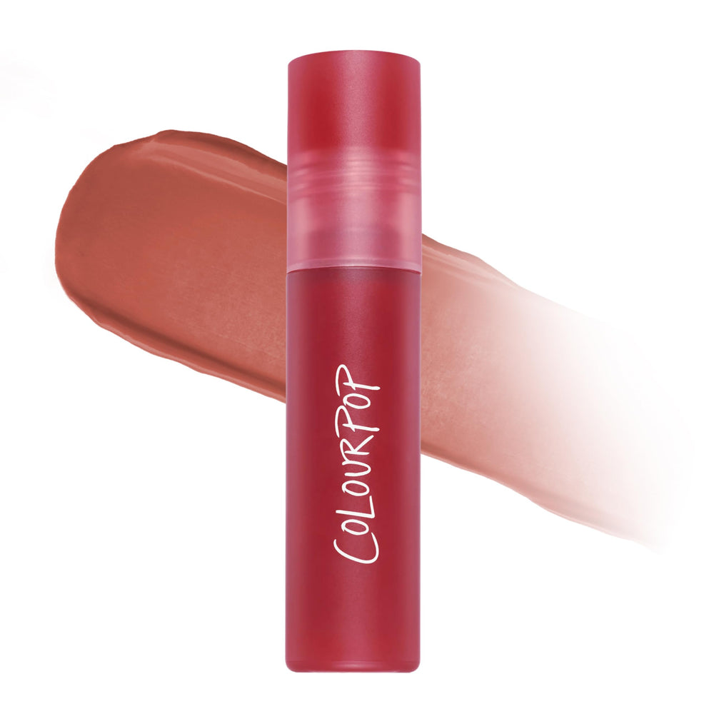 ColourPop Cloud Whip: textura nubosa para un acabado suave y difuminado.