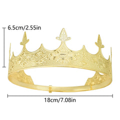 Corona Real de Metal para Hombres, detalle de cristales, brillo que captura la luz.