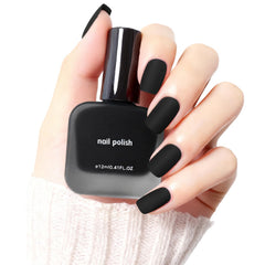 COSMOO esmalte mate negro en bote, acabado aterciopelado y duradero.