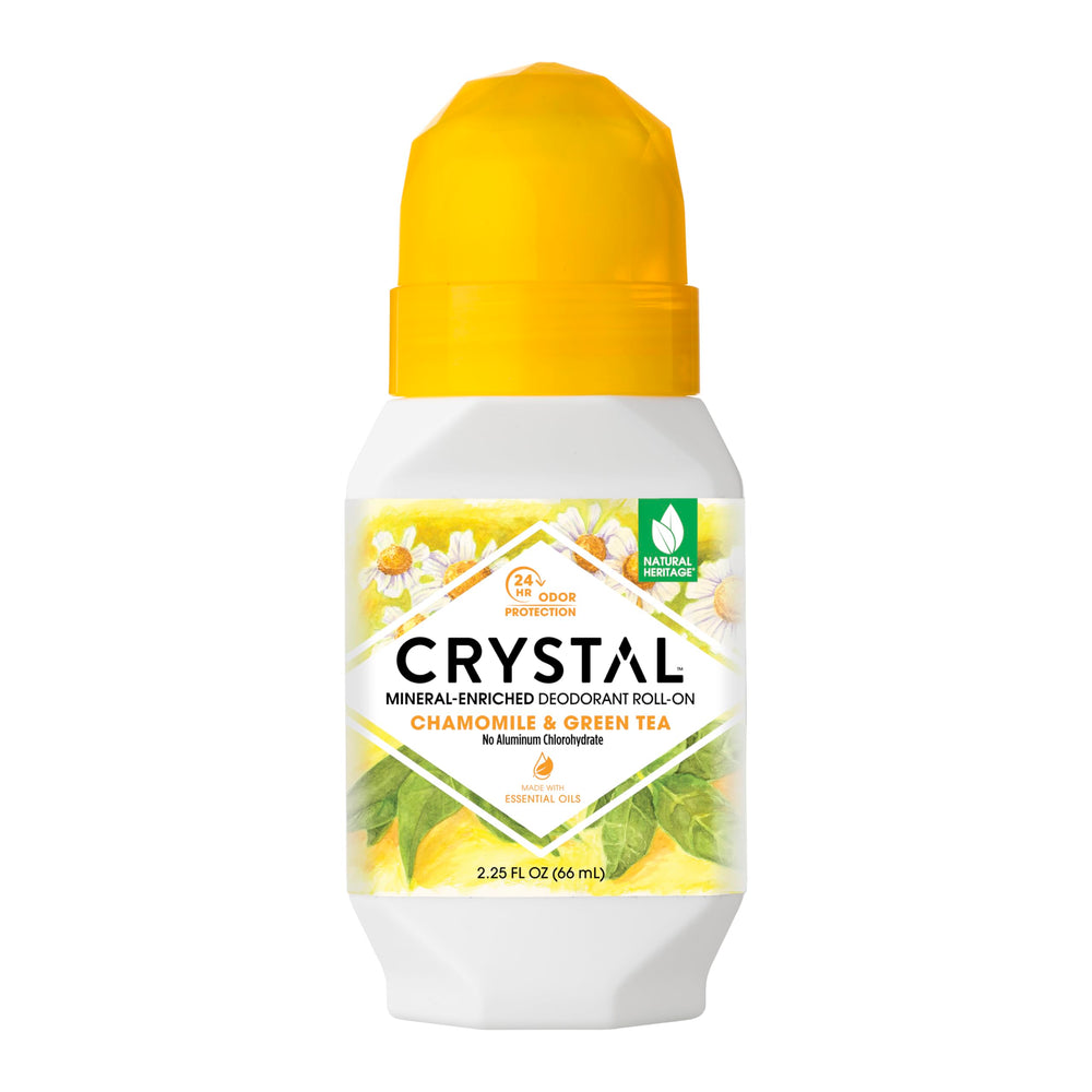 Crystal Essence Desodorante mineral con aplicador de rodillo manzanilla y té verde, uso diario suave.
