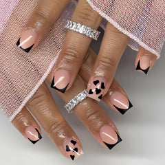CTTHNBD uñas postizas cuadradas con punta francesa negra y corazón, look elegante.