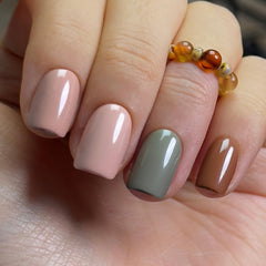 CurvLife uñas neutras multicolor: versatilidad para distintos estilos de manicura.