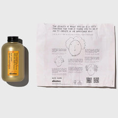 Davines This Is An Oil Non Oil, textura-suave, definición sin peso para rizos y mechones.