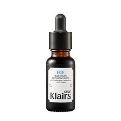 DearKlairs EGF serum en botella azul, calma la piel sensible y reduce rojeces.