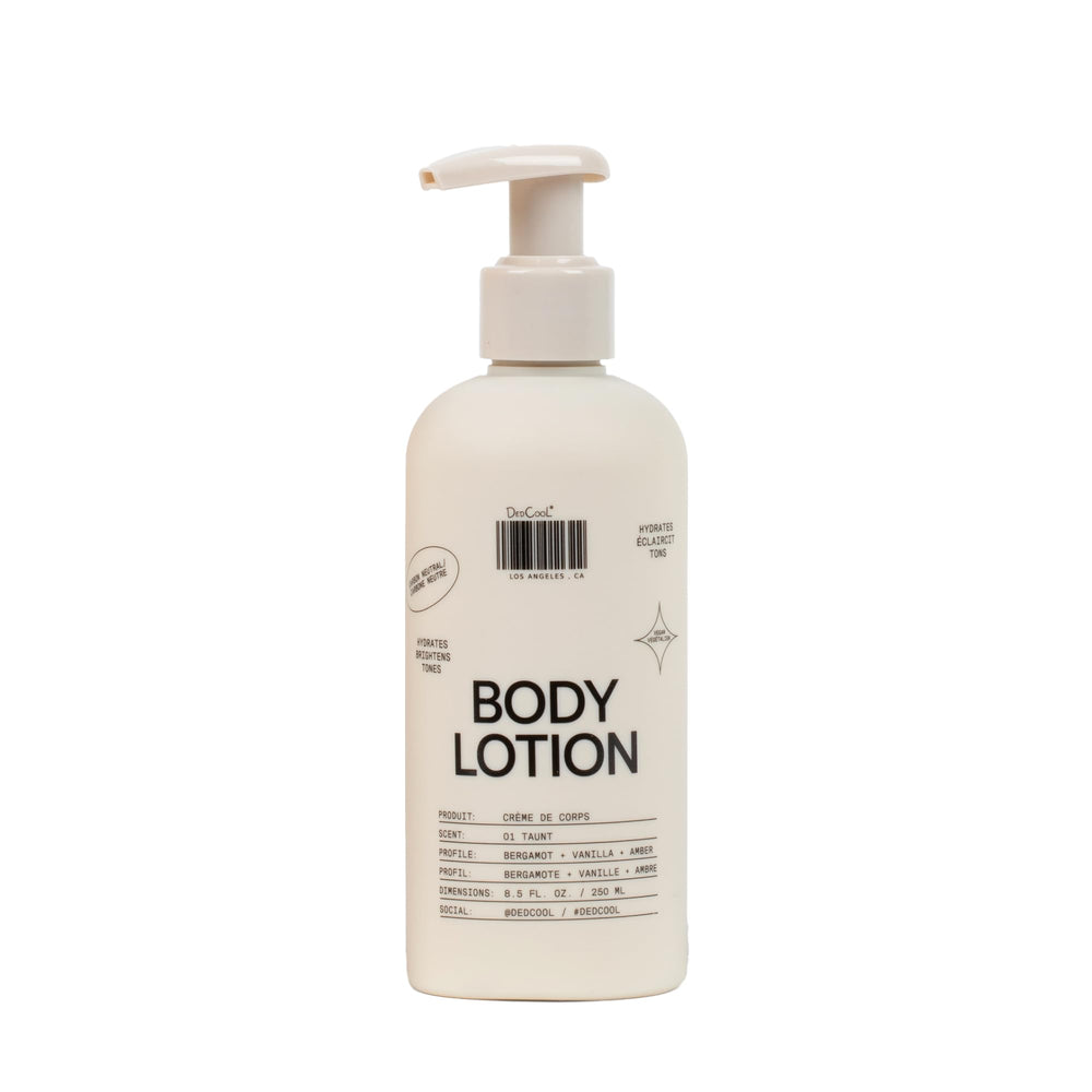 DedCool Loción Corporal Taunt, botella elegante y hidratación duradera para la piel.