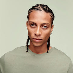 DevaCurl Buildup Buster ayuda a rizos más manejables tras la limpieza