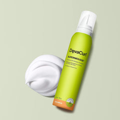 DevaCurl SuperMousse volumen día 1 para rizos con cuerpo