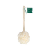 EcoTools EcoPouf con mango largo facilita llegar a la espalda para exfoliar.