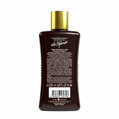 Textura sedosa del bronceador de Eda Taşpınar, se absorbe rápidamente para un acabado natural.