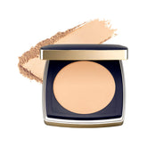 Estée Lauder Double Wear polvo mate compacto ofrece acabado mate y larga duración.