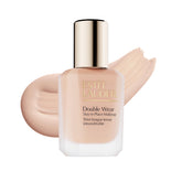 Estée Lauder Double Wear: botella con chorro para dosificar tono con precisión.