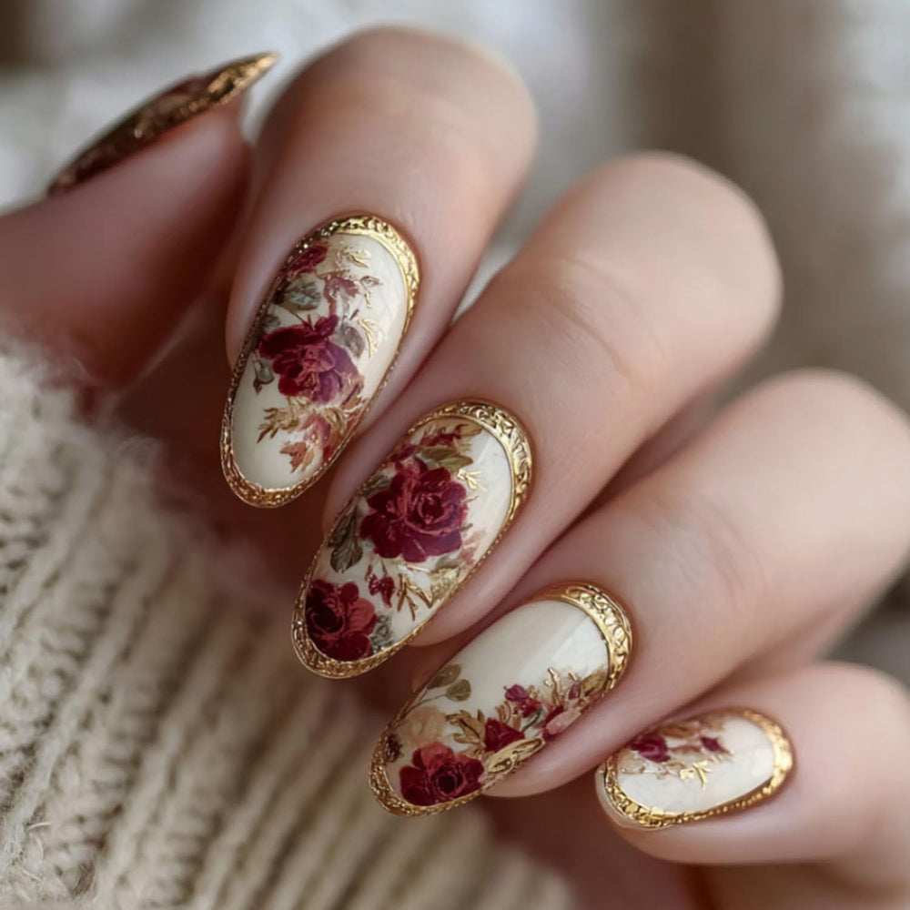 Uñas EYZOTSF en almendra mediana con brillo y diseños