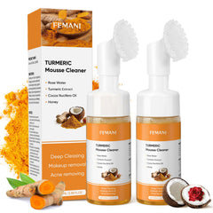 Femani Glow Wash Curcuma con brocha: limpieza facial suave y revitalizante.