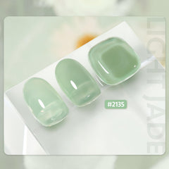 GAOY Jelly Gel se cura en 60 segundos bajo lámpara UV-LED para uñas duraderas.