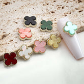 Generic trébol verde para uñas; ideal para manicura festiva.
