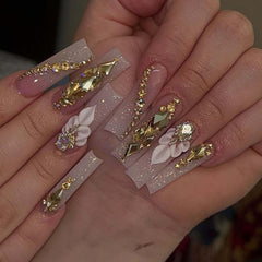 Uñas Gifiky press-on gradiente nude en formato cuadrado, ideal para uso diario