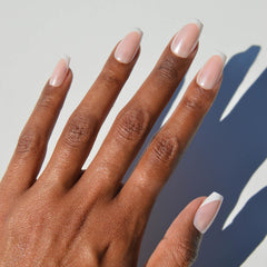 Glamnetic Pearl Glaze: uñas francesas perladas en formato mediano, brillo duradero para diario.