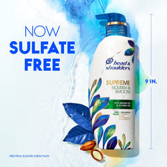 La espuma del Head & Shoulders Supremo Nutre y Suaviza Champú facilita peinado.