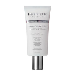 Infinitek Paris protector solar SPF50 con textura tintada para unificar el tono de piel.