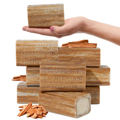 Jabón botánico australiano barra sándalo y manteca de cacao, ideal para uso diario en la ducha.