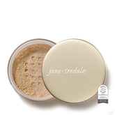 Jane Iredale Amazing Base textura ligera y cobertura satinada en tono Siena cálido para piel uniforme