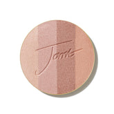 Jane Iredale bronceador ligero en compacto para un acabado suave y natural.