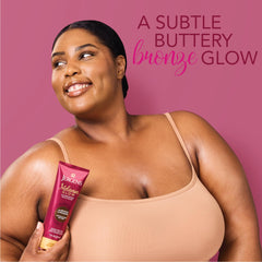 Aplicación de bronceador suave para un brillo natural en la piel con Jergens.