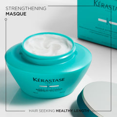 Textura cremosa de la mascarilla Extentioniste para aplicación suave