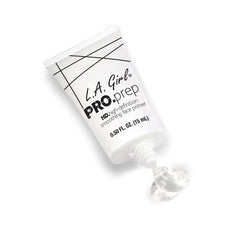 L.A. Girl PRO Prep primer ligero para un acabado suave y duradero.