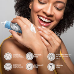 La Chatelaine crema de manos Lichi Arándano en lata, nutrición y confort.