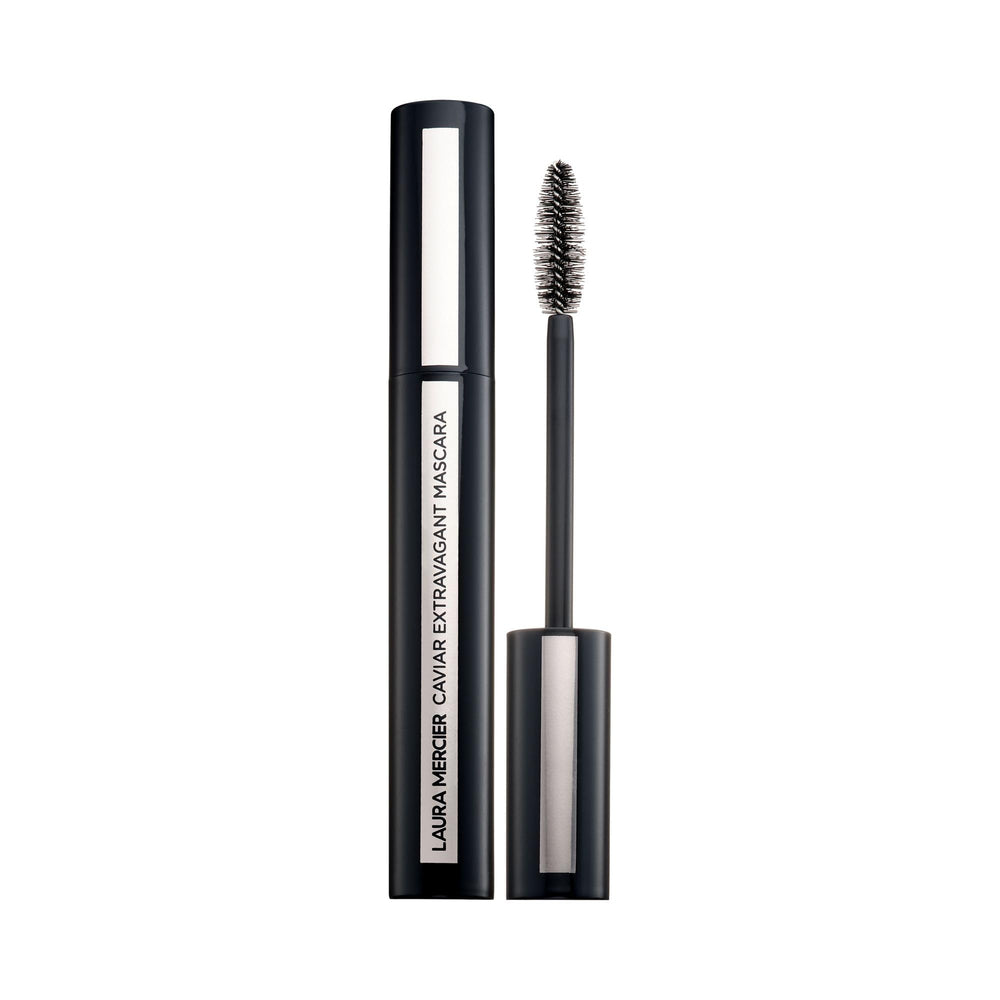 Laura Mercier Caviar Extravagant Mascara, aplicación básica para definir pestañas desde la base.