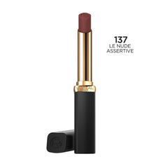 L'Oréal Paris Colour Riche Intense Volume Matte Le Nude Assertive, color intenso duradero en labios.