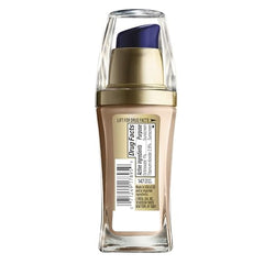 L’Oréal Paris Visible Lift Serum Absolute Foundation aplicada, muestra de cobertura media y luminosidad