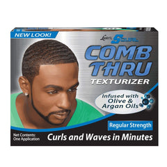 Luster's SCurl Comb Thru Texturizer en botella para peinado rápido y definido.