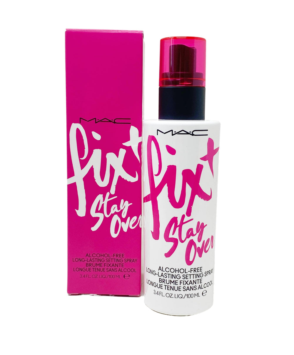 MAC Fix + Stay Over rociador-botella: fija el maquillaje con hidratación ligera.