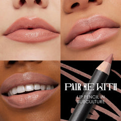 MAC Labial Satinado Blankety pigmento rico para una cobertura total.
