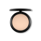 MAC Studio Fix polvo-base compacto NC15, acabado suave y uniforme para poros menos visibles