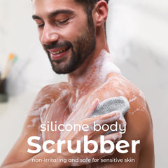 MainBasics mango ergonómico facilita el cepillado de hombros, brazos y piernas.
