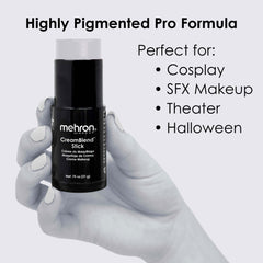Mehron CreamBlend Stick textura cremosa muestra pigmento preciso en la piel.